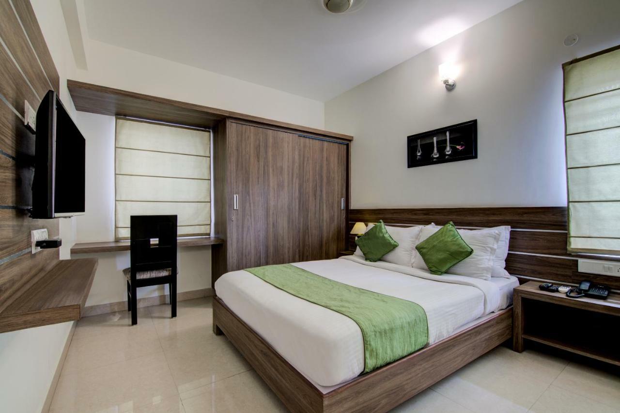 Sunshine Suites Grand Deluxe Μπανγκαλόρ Εξωτερικό φωτογραφία